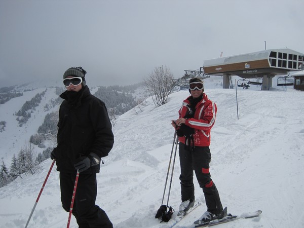 11/4/12, Dan and Lesley enjoying the fresh snow in Les Gets!