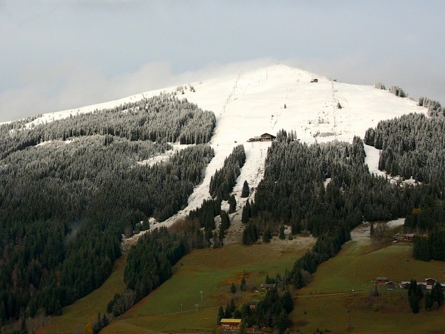 5/11/13, Mt Chéry in Les Gets starting look more winter like. Photo by G. Fleming