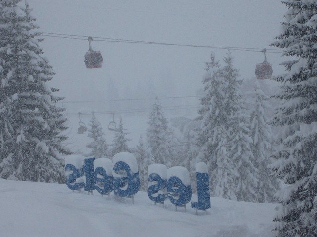 2/2/15, a huge powder day in Les Gets!