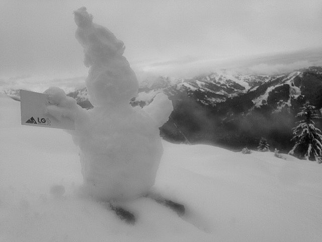 11-11-17, fresh snow on Mt Chery in Les Gets and the first skier!