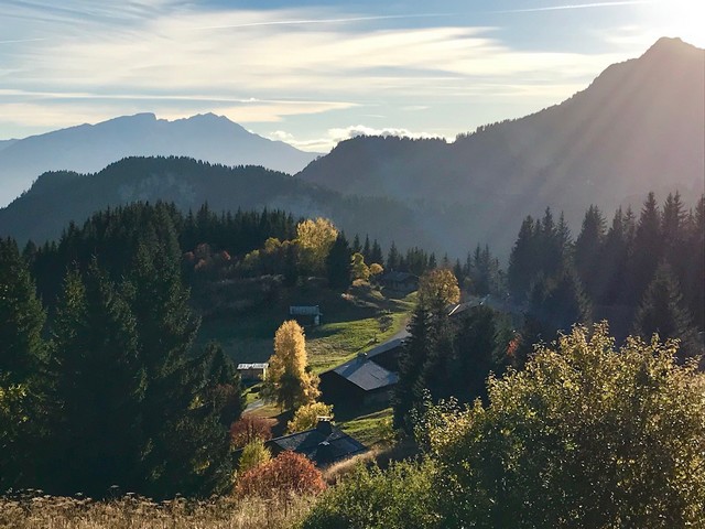 24-10-18, lovely Autumn in Les Gets.
