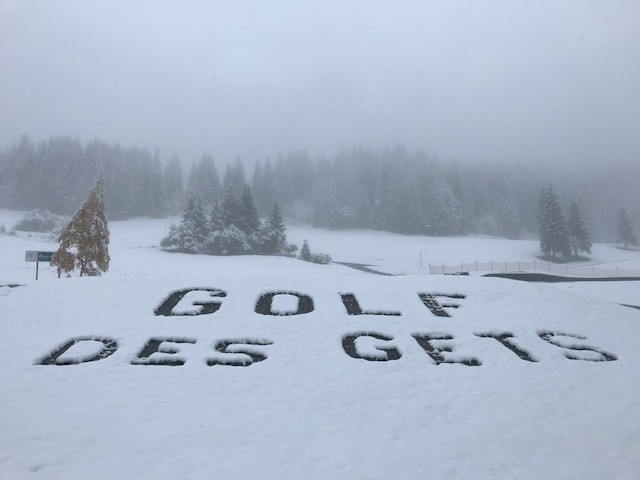 28-10-18, golf anyone?