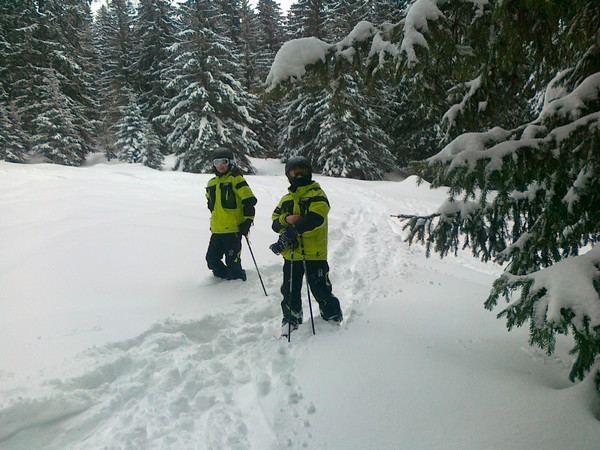 30/12/11, fresh powder in Les Gets and Morzine!
